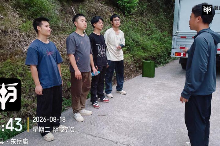 实战课堂搬进深山｜翼启低空巴中平昌木材吊运项目践行 “项目即课堂” 人才培养老带薪新模式